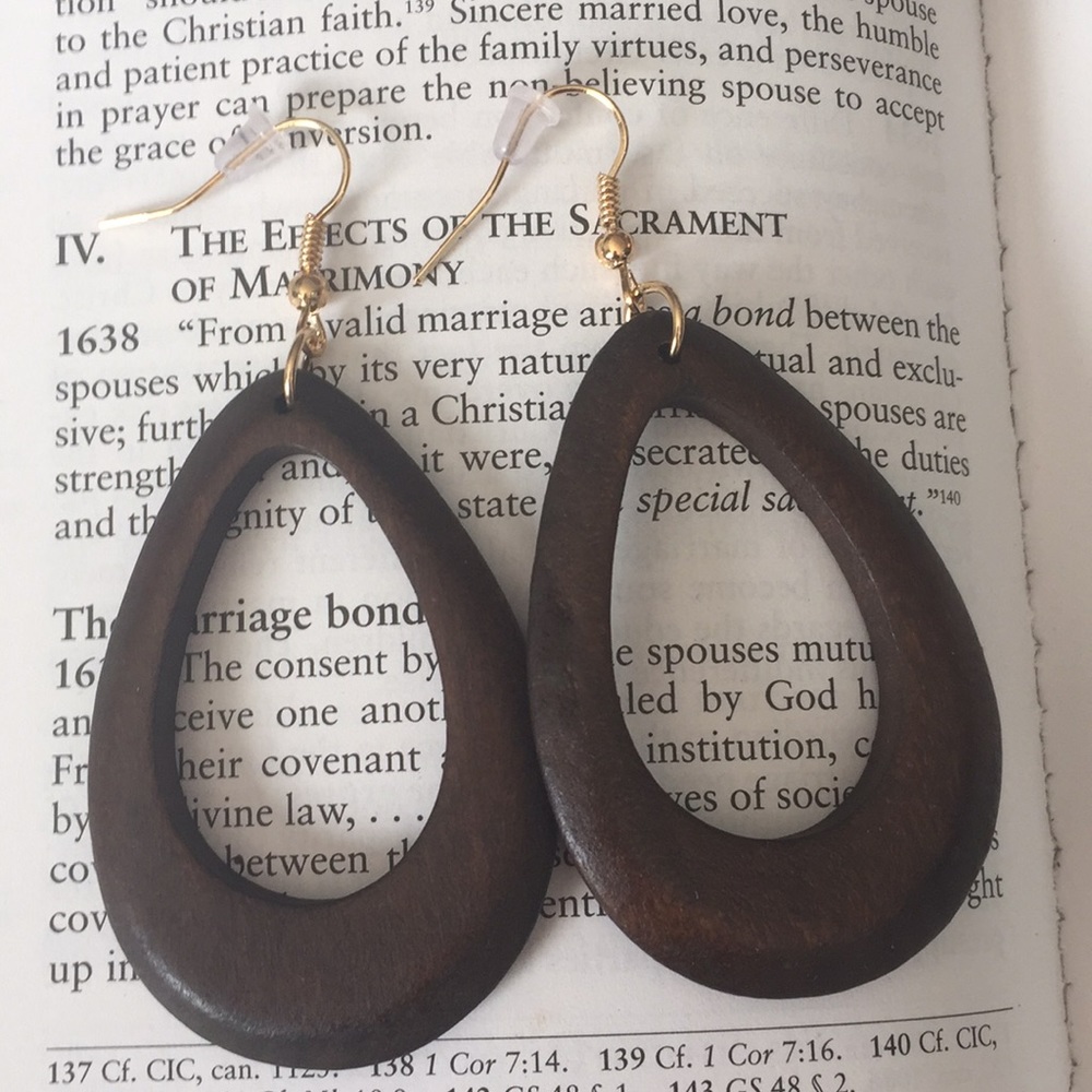 LAST ONE!👆🏼🆕🔅boho Wooden Teardrop Earrings - Picture 3 of 5